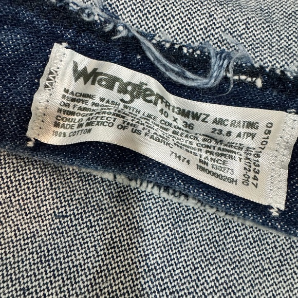 Wrangler Flame Resistant Blue Jeans - Picture 6 of 7